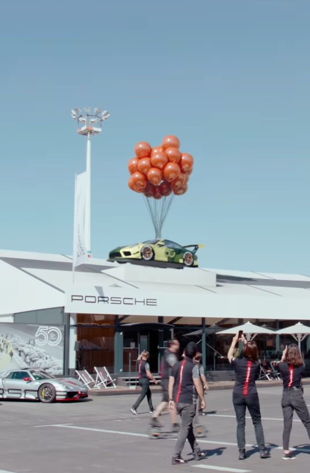 Porsche Balloons Special Delivery